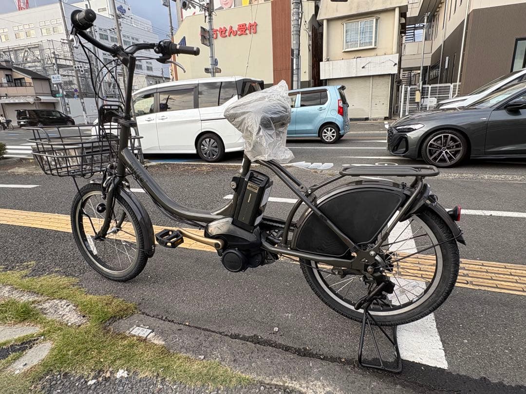中古20インチブリヂストン電動アシスト自転車　8.7Ah 大阪