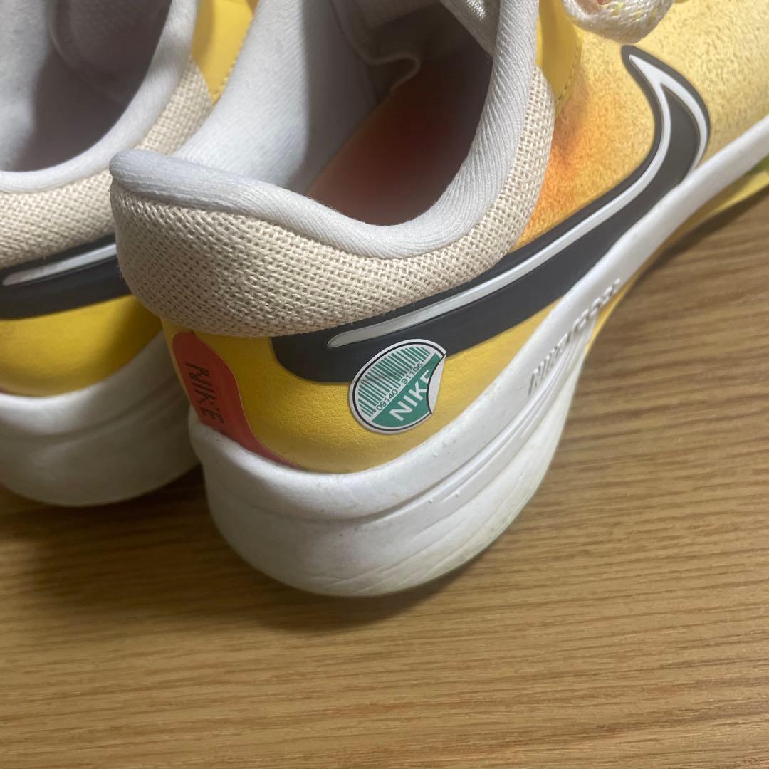 NIKE ゴルフシューズ DX9047-701 黄色　イエロー
