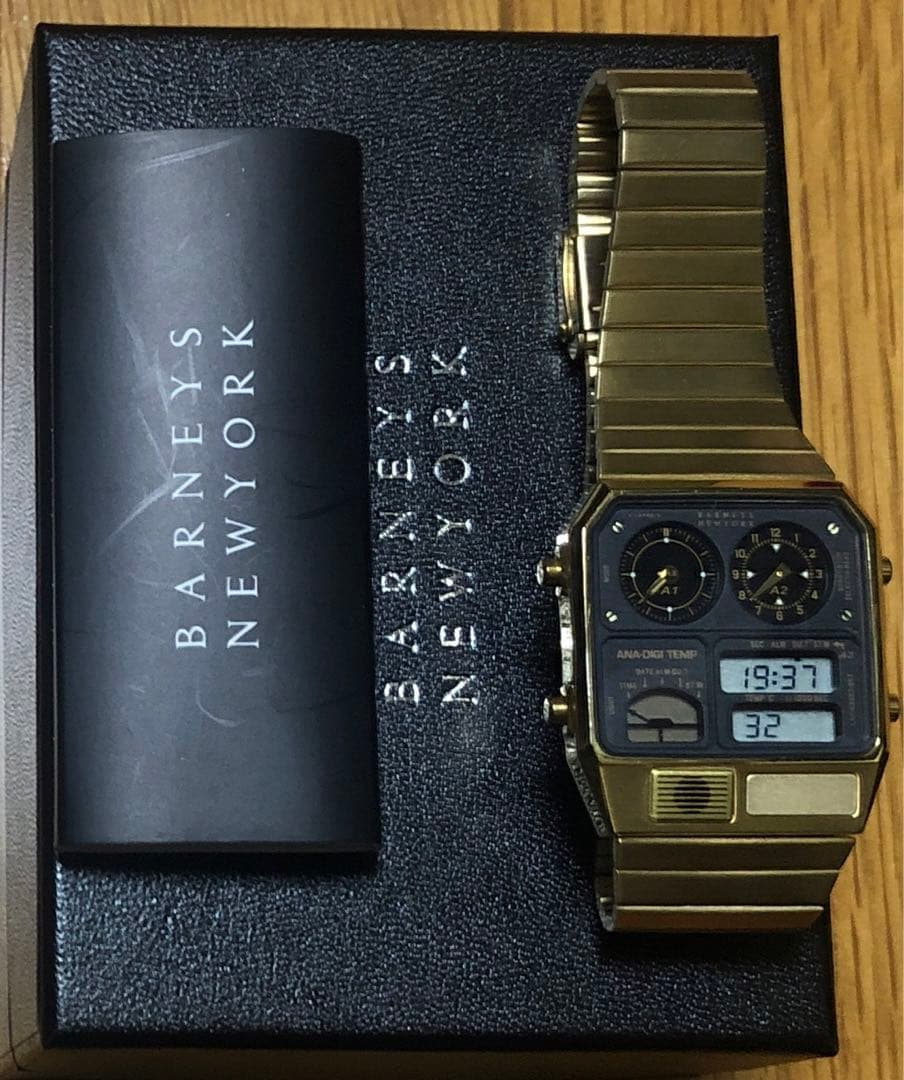 シチズン アナデジテンプ バーニーズ ニューヨーク