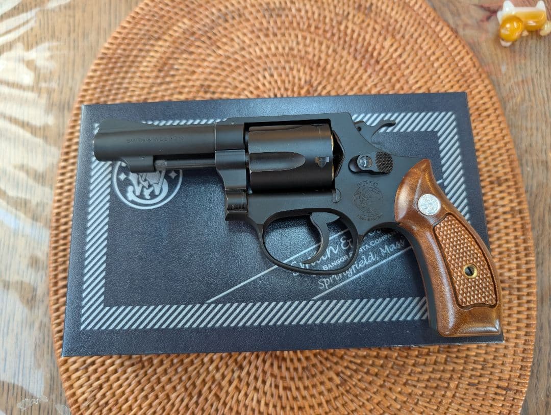 リボルバー トイガン ブラック ウッドグリップ