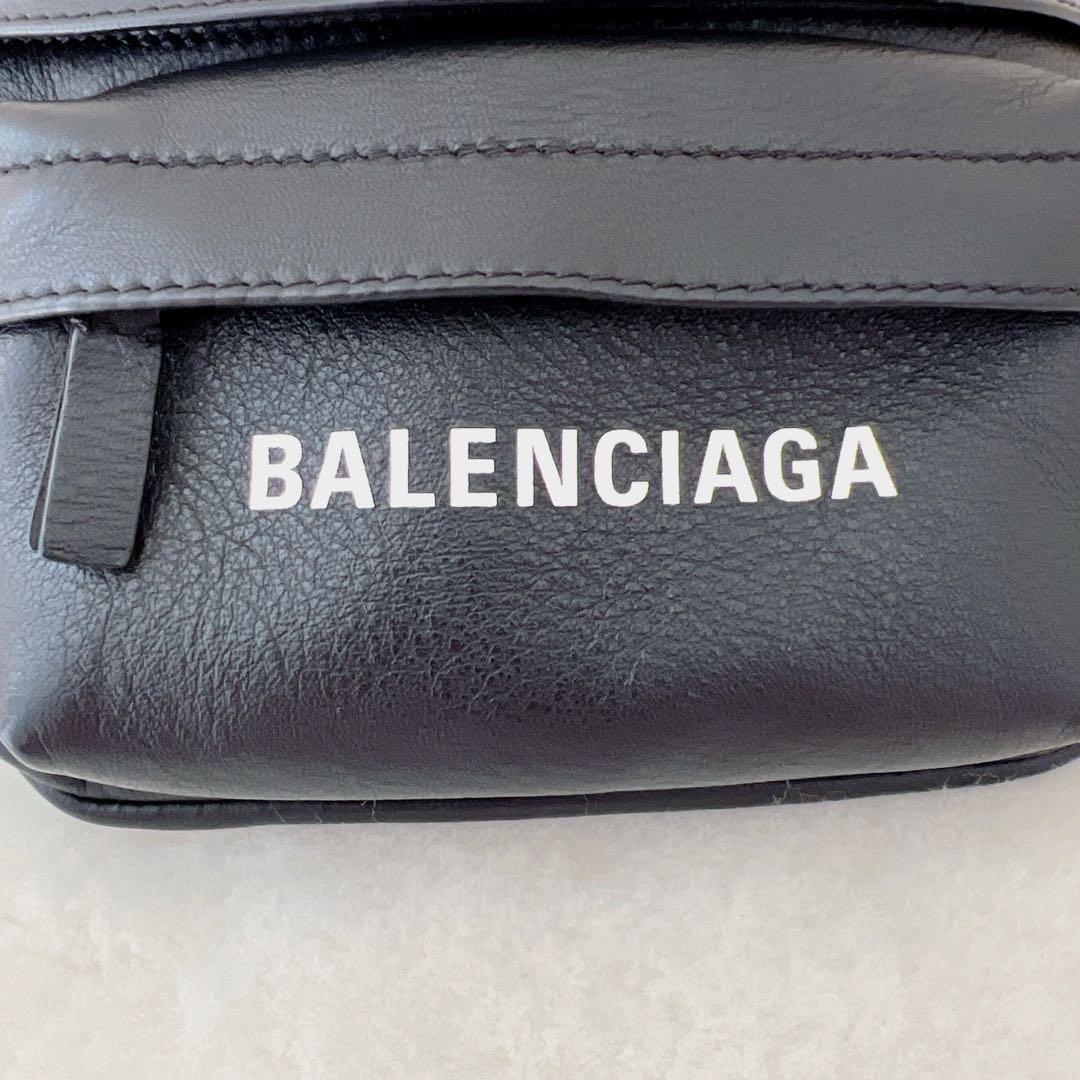 BALENCIAGA バレンシアガ ボディバッグ ウエストポーチ レザー ロゴ