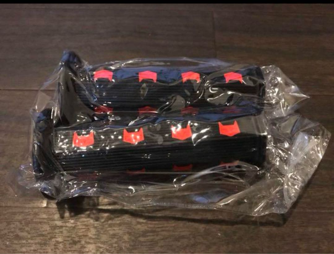 汎用八角グリップ ネコ柄 貫通式 ニャンコグリップ ニャンニャングリップ　赤