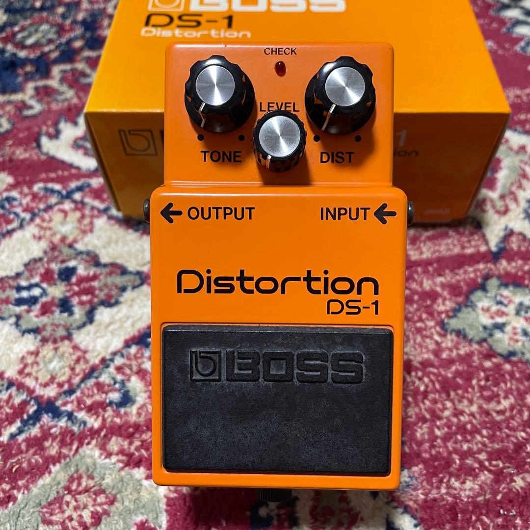美品 BOSS DS-1 Distortion 日本製 ディストーション 箱取説