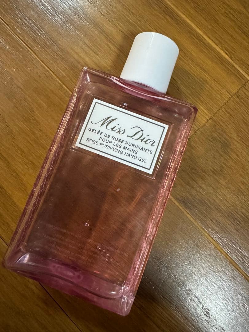 Miss Dior ボディクリーム＆シャワージェル＆ハンドジェル＆ポーチセット