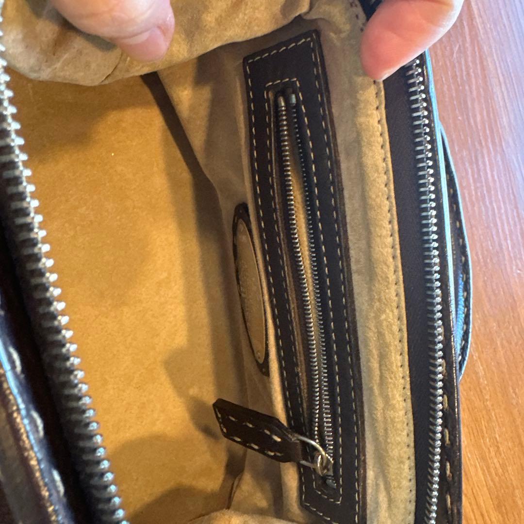 FENDI レザー ハンドバッグ ステッチデザイン