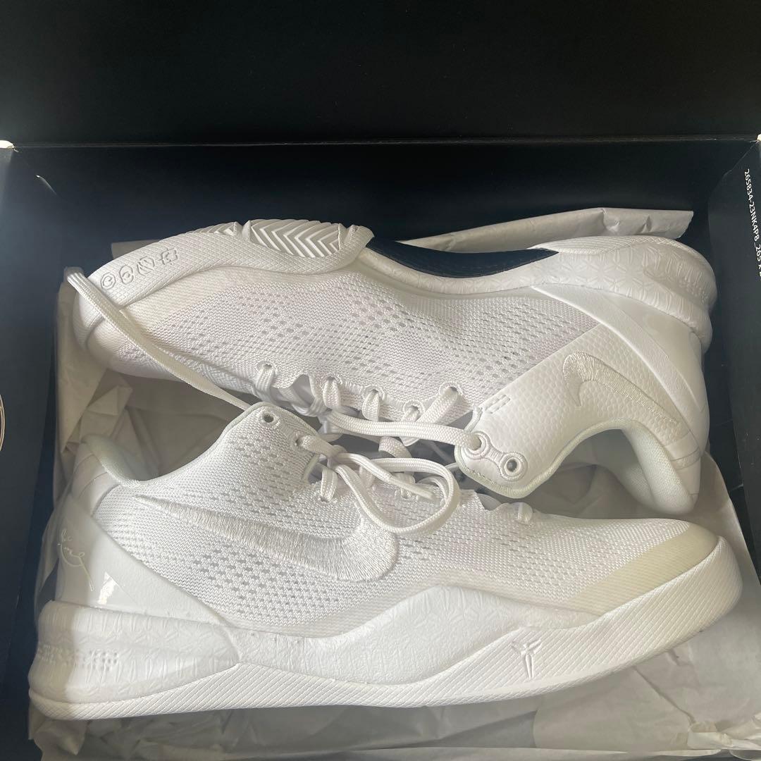 NIKE KOBE VIII コービー8 22.5 ジュニア　未使用　新品