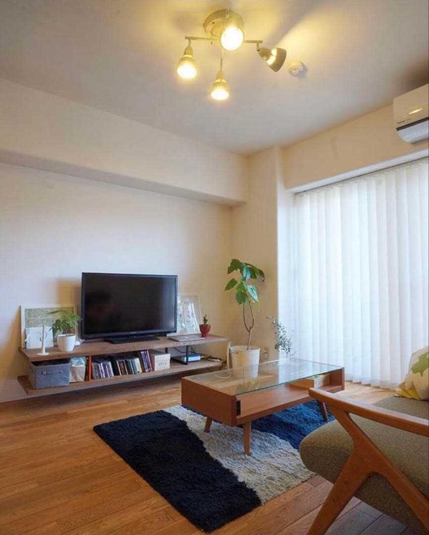 unico オーダー　アクリルラグ　110×160 FREE