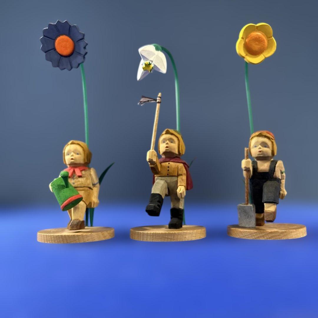 ドイツ製　木製人形　シューマン工房　エルツ地方　ザイフェン 可愛いお花祭り