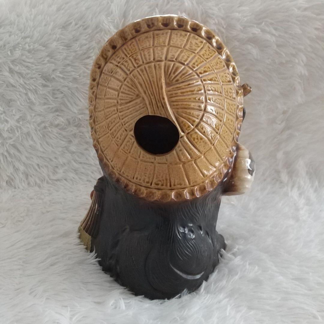 【信楽焼】陶器製 たぬきの置物 意匠登録済 福運を掻き込む 福熊手