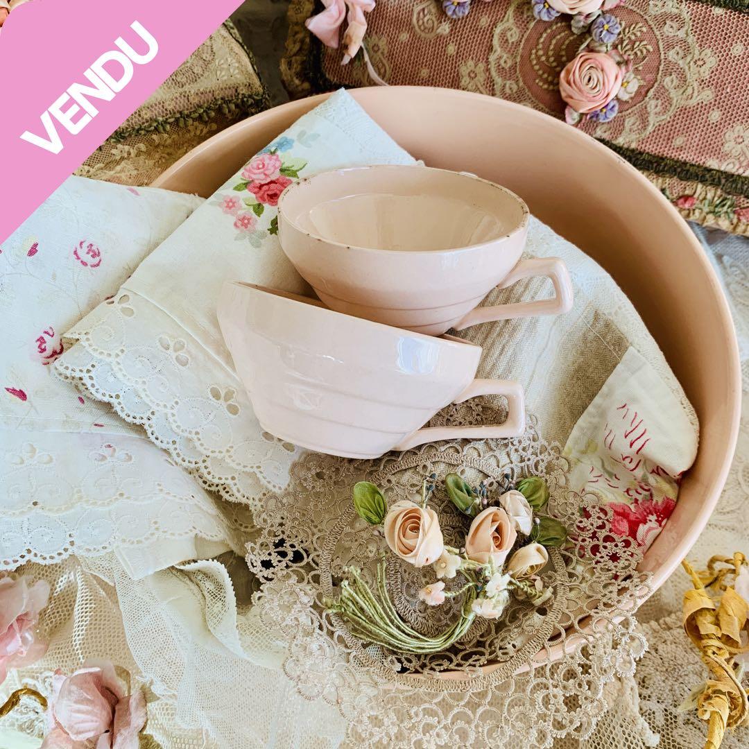 フランスアンティークサラディエ＆カップ2個・ドイリー＆カフェカーテンクロス計5点