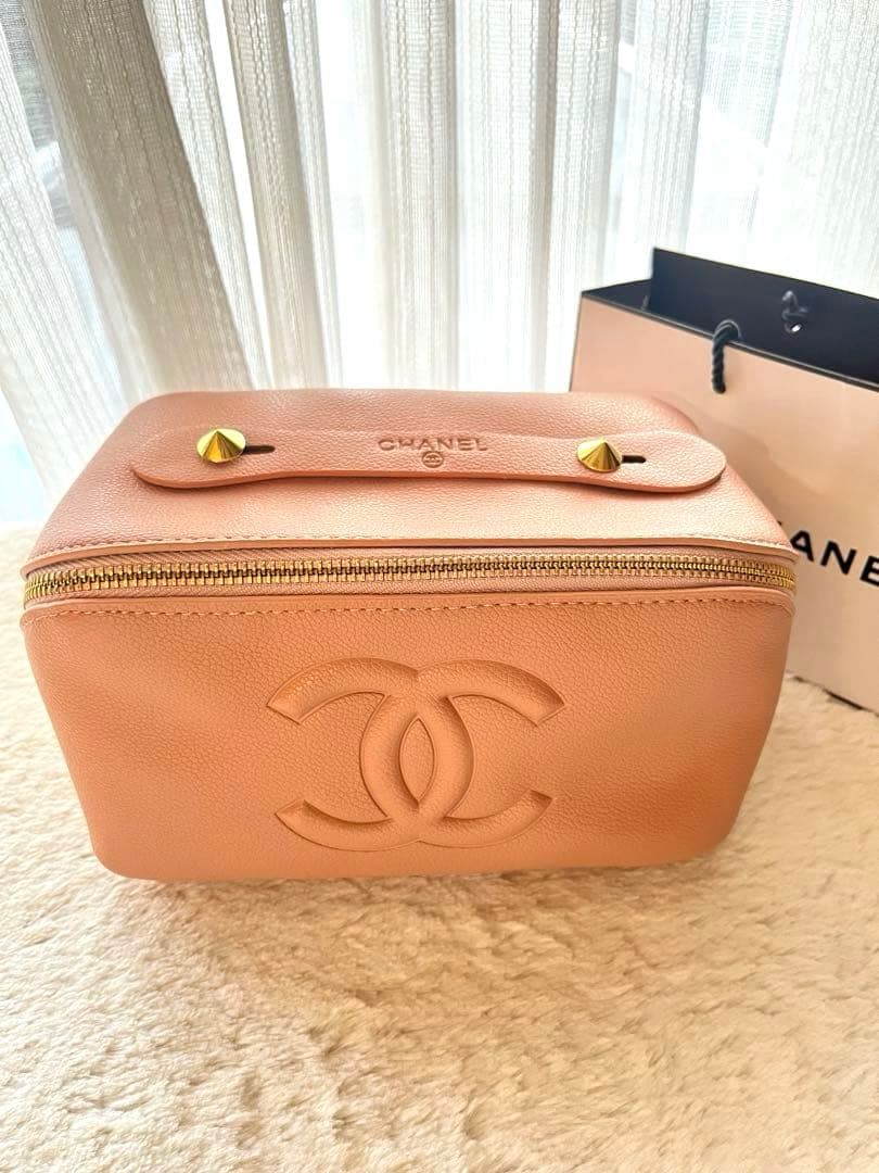 CHANEL ピンク レザー コスメポーチ ノベルティー レア