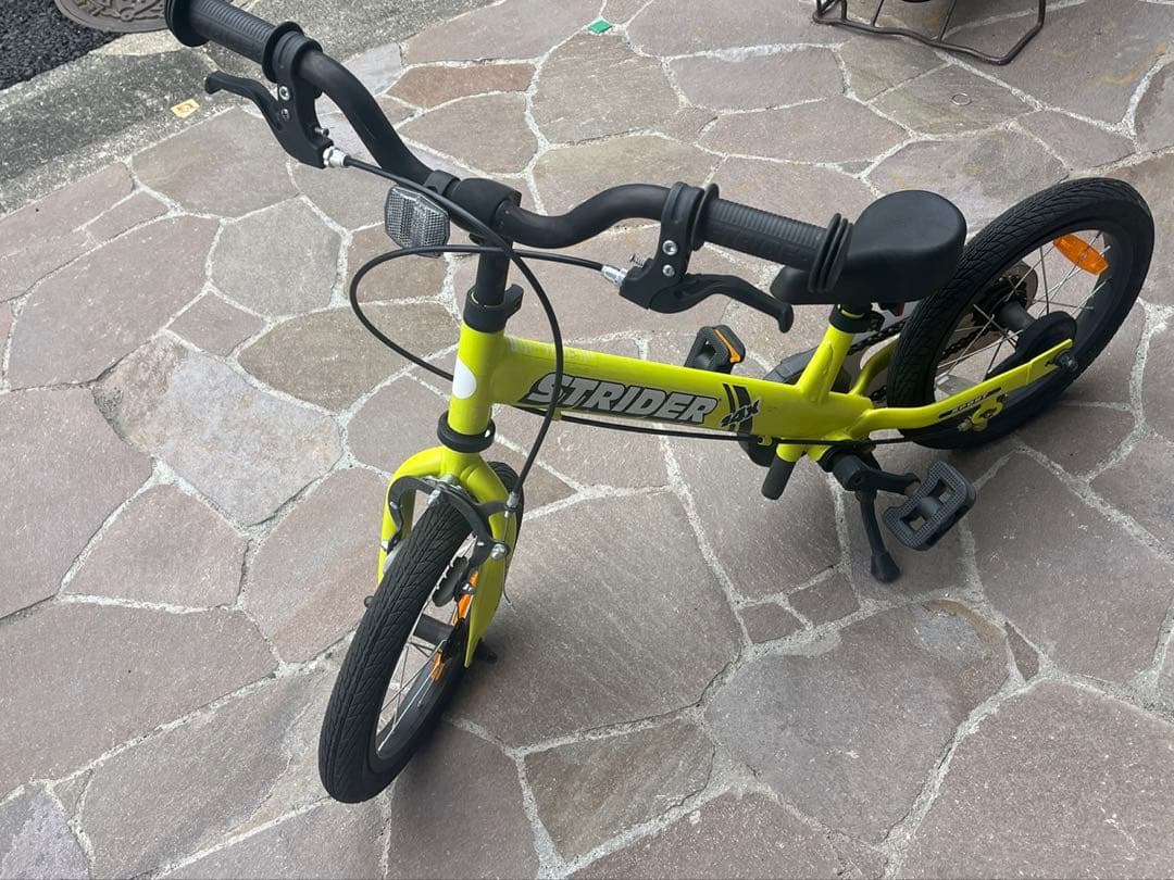 【美品　サビあり】ストライダー14x ブレーキ付　ランニングバイク　スタンド付