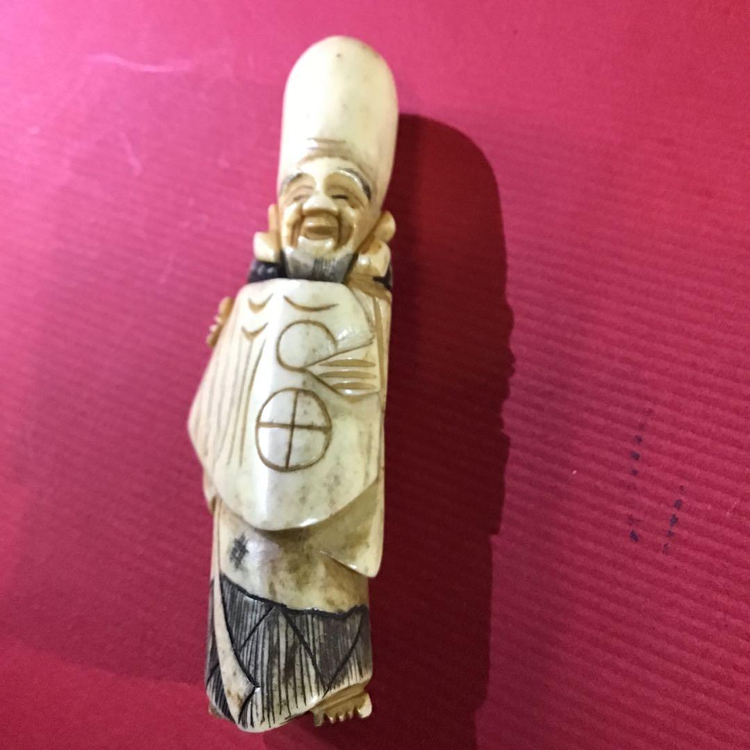 根付　布袋図　ホンシュウ鹿角　江戸時代保証　　N12