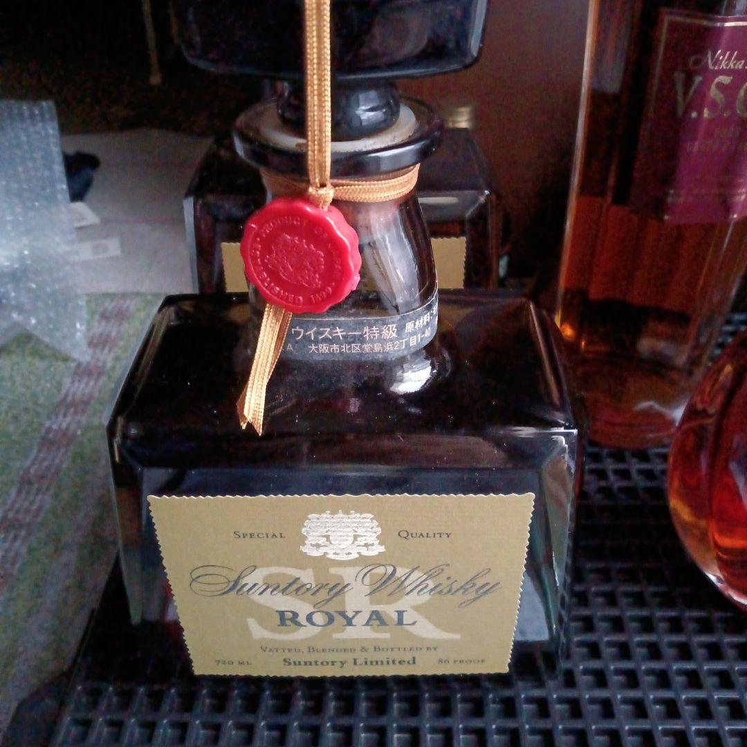 サントリーローヤルウィスキーなど４本