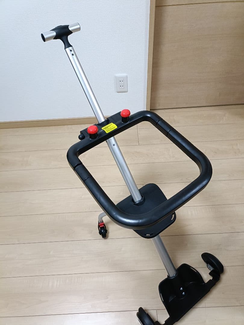 子供が乗れるキャリーカート ブラック