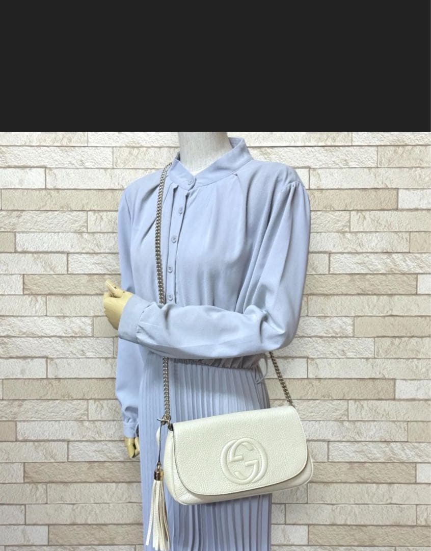 Gucci ソーホーホワイトレザー ショルダーバッグ タッセル付き