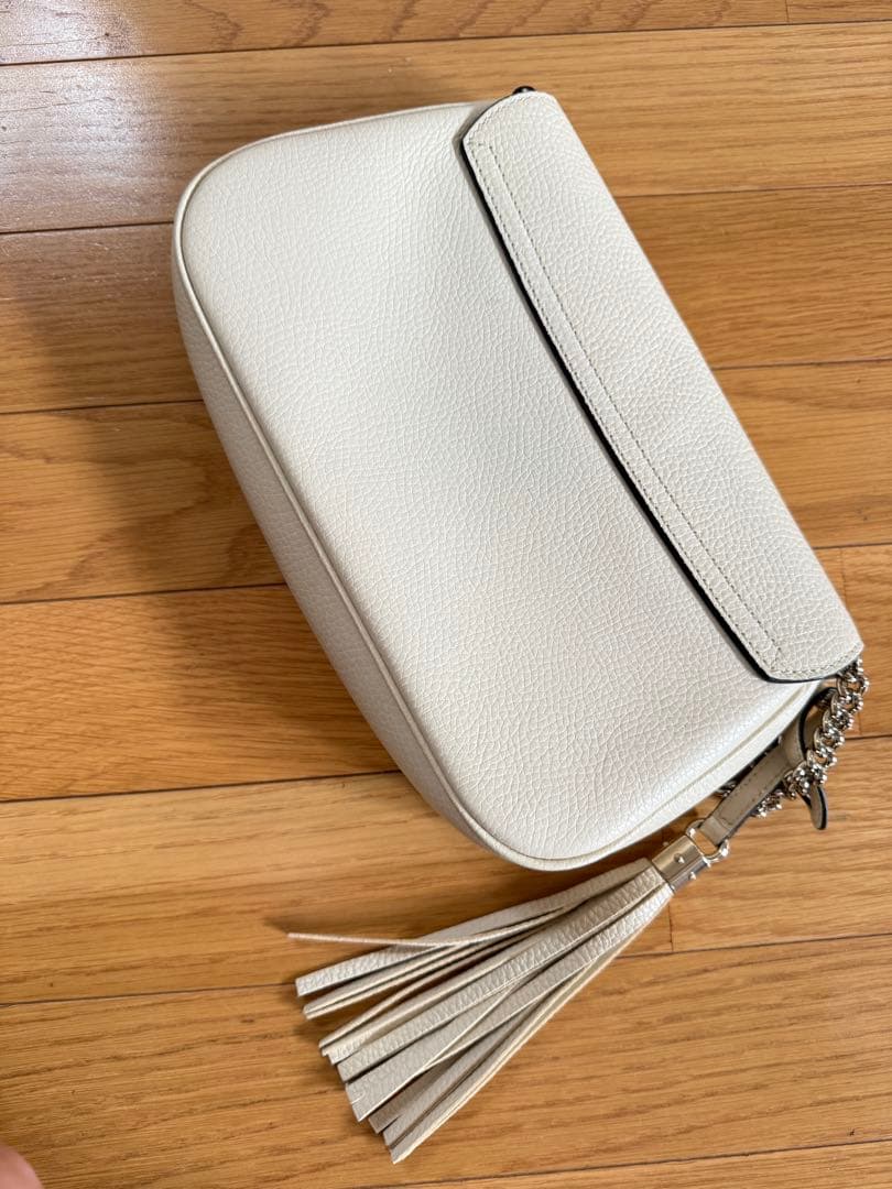 Gucci ソーホーホワイトレザー ショルダーバッグ タッセル付き