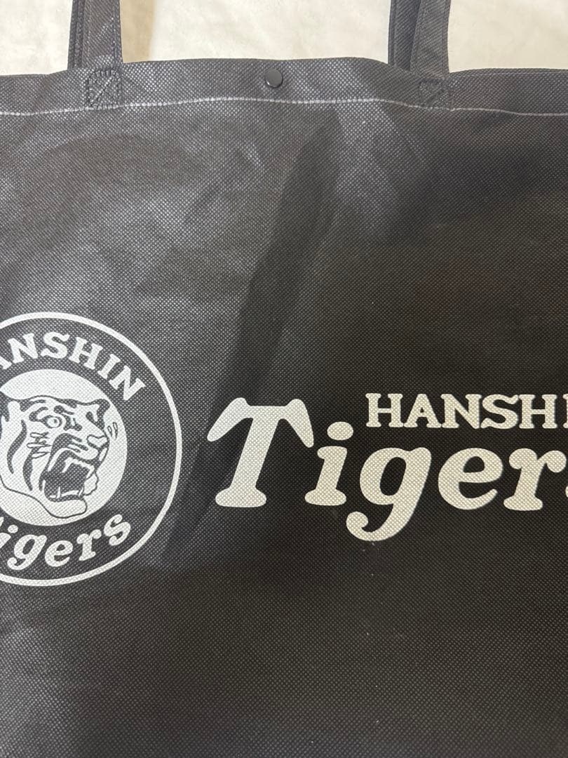 Hanshin Tigers 阪神タイガースグッズ