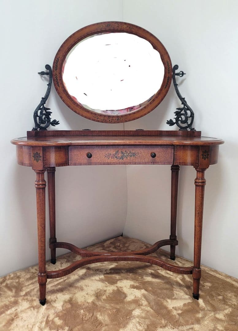 【お盆休み特別セール！！】クラシック　ドレッサーセオドア アレクサンダー