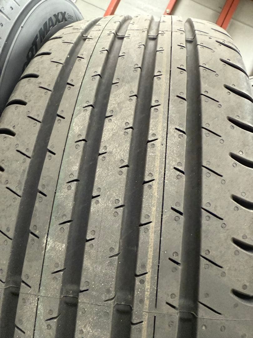 40ヴェルファイア　新車外し　7km ブラックスパッタリング　19インチ