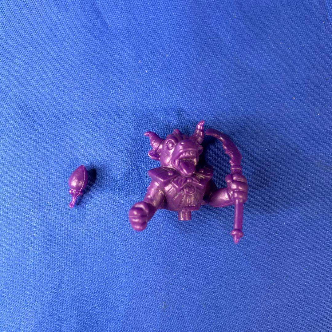 【希少】甲竜伝説ヴィルガスト 消しゴム フィギュア 戦士&モンスター　紫