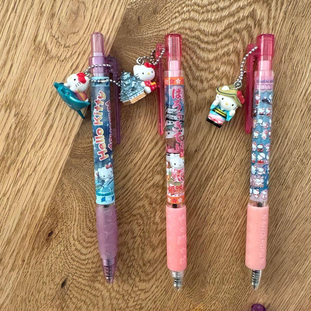 ハローキティ　ご当地ボールペン・シャープペン14本