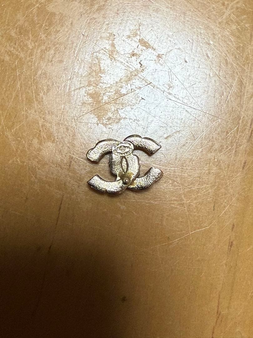 CHANEL ゴールド ロゴピアス