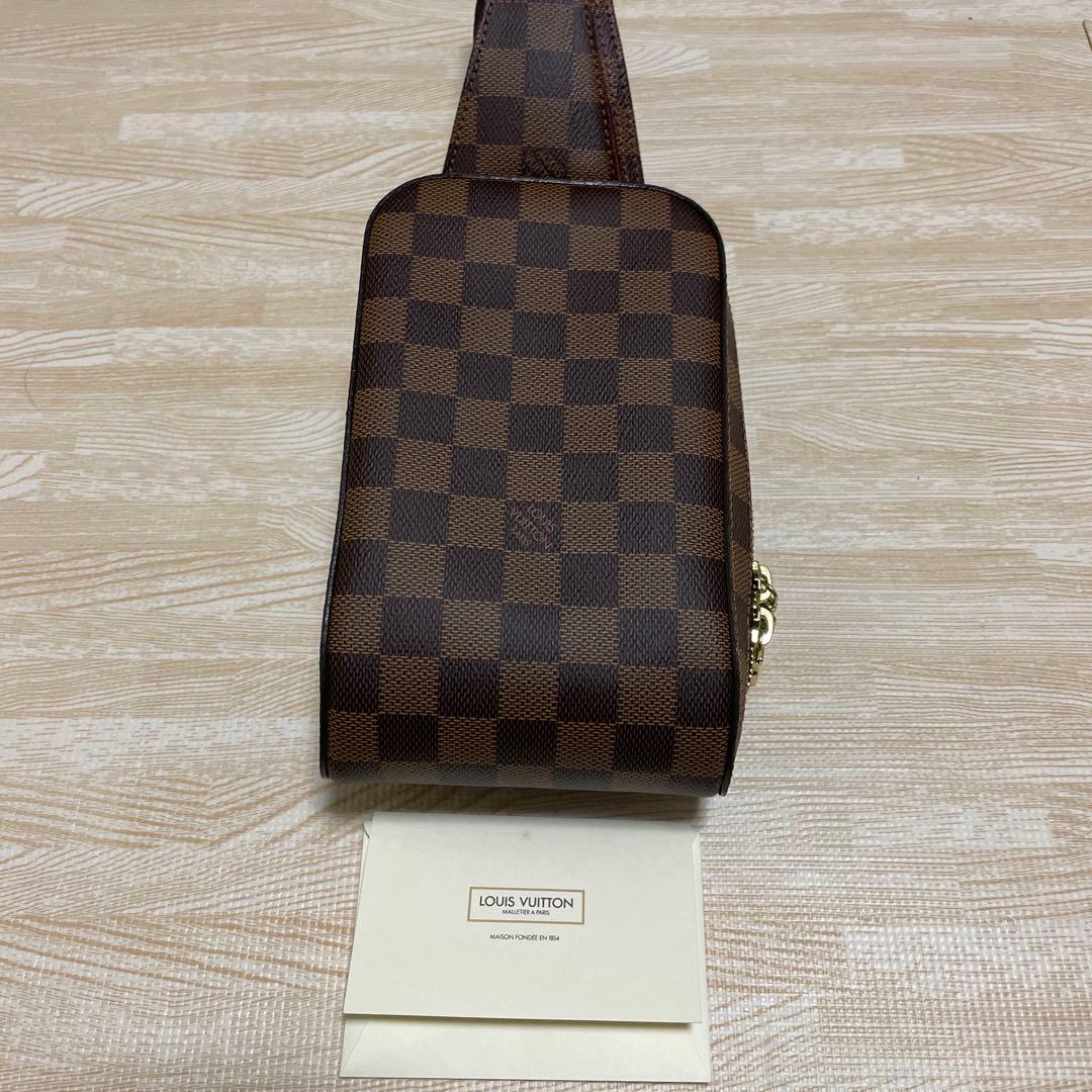 LOUIS VUITTON ダミエ ボディバッグ