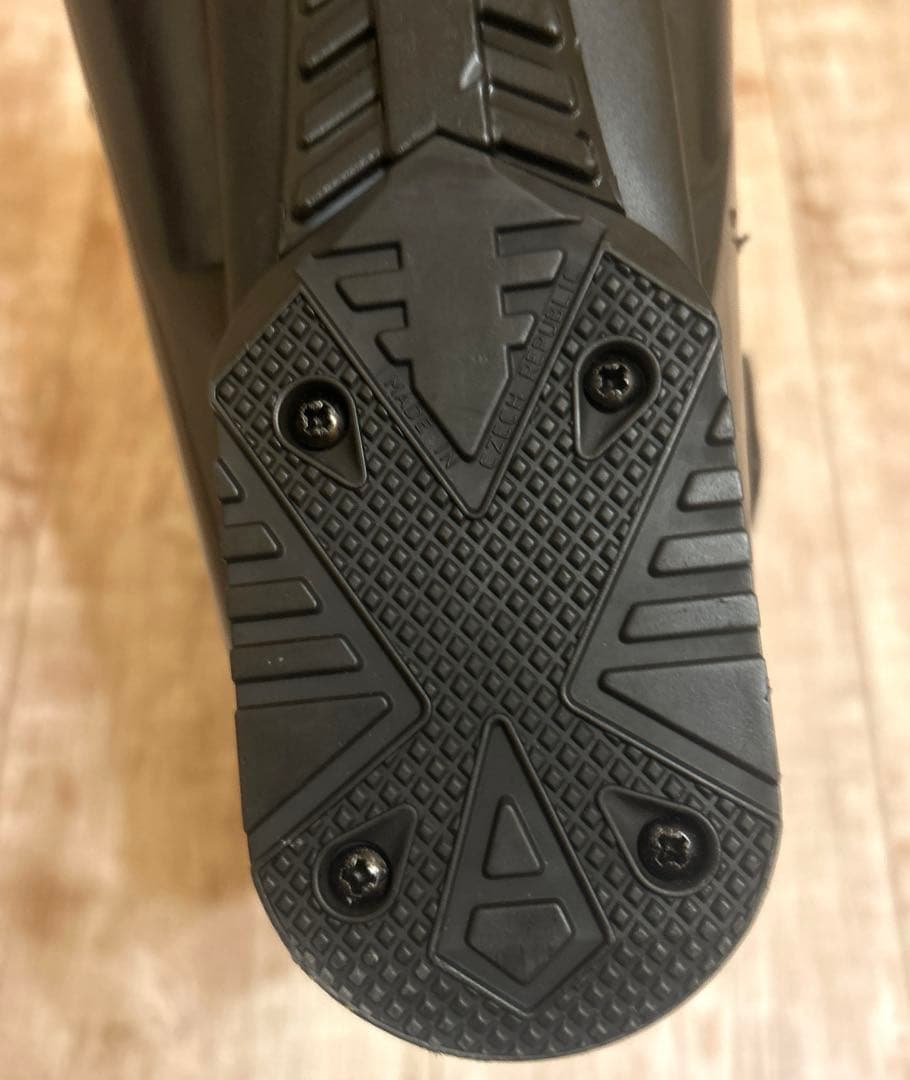 ◾️HEAD スキーブーツ CARVE7.5 31-32㎝