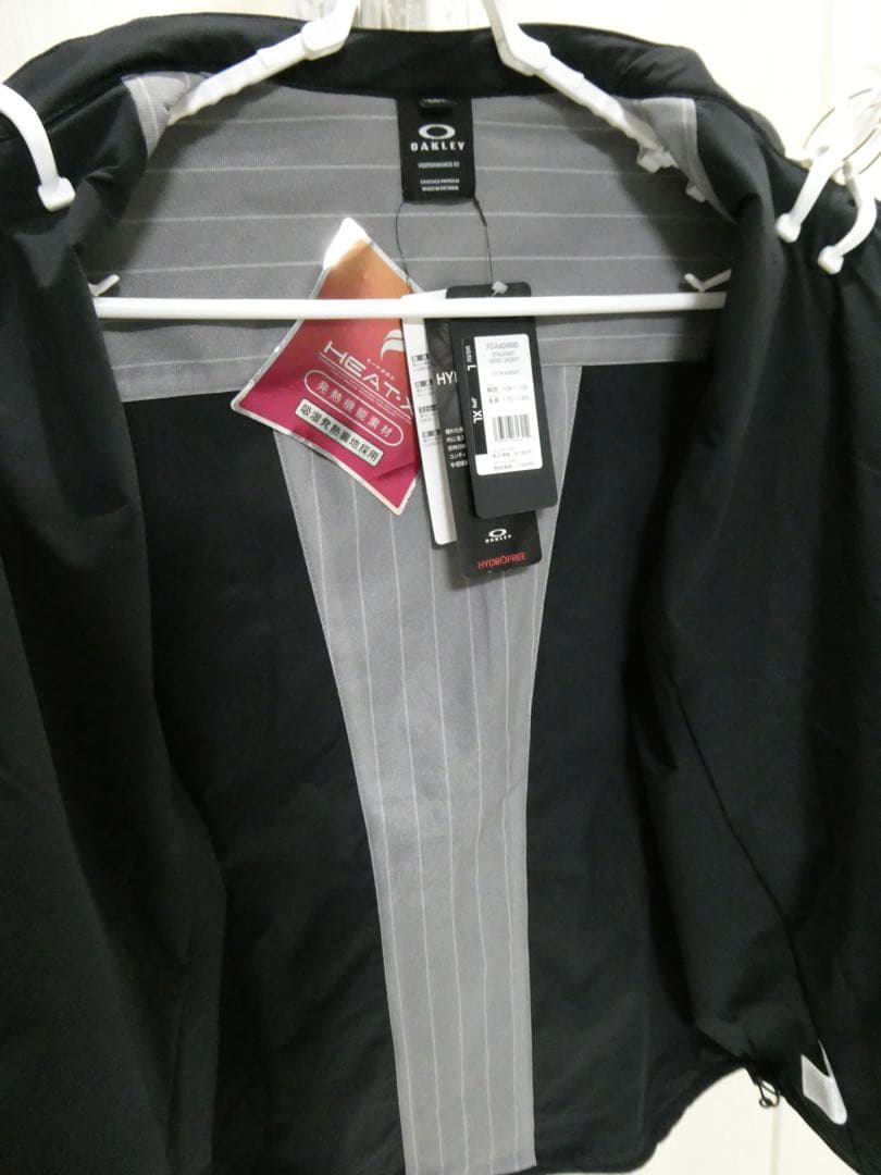 オークリー ジャケット　ゴルフ　パンツ　スカル　ブルゾン　ダウン　キャンプ