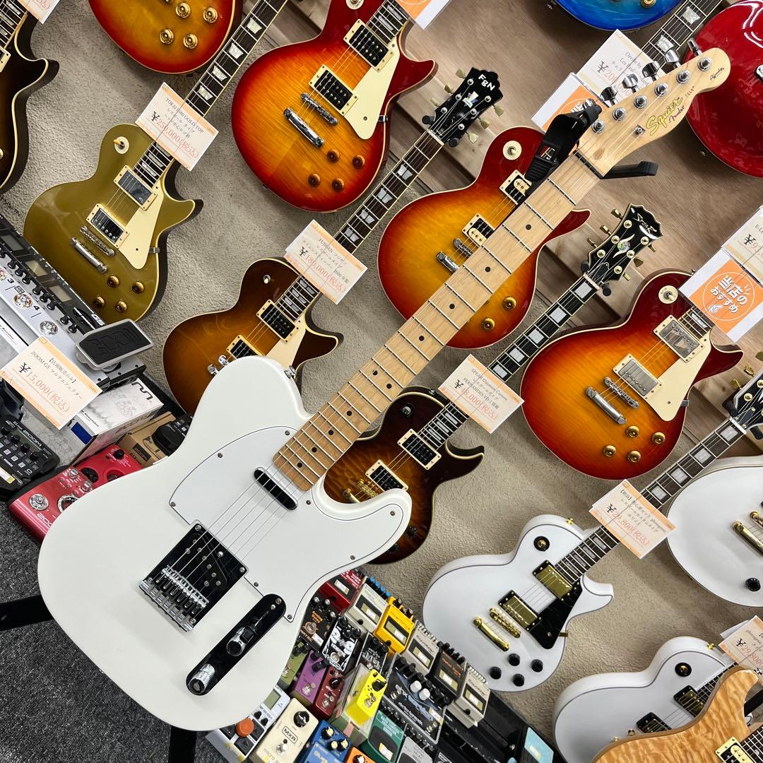 【11636】Squier affinity series White