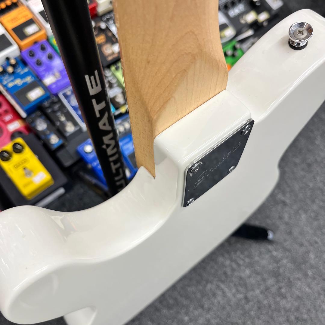 【11636】Squier affinity series White