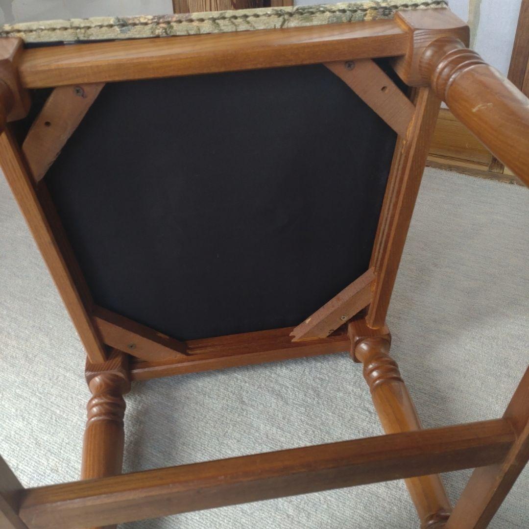 【英国アンティーク調】ダイニングチェア ゴブラン織 花柄 鋲打ち 木製　3/4