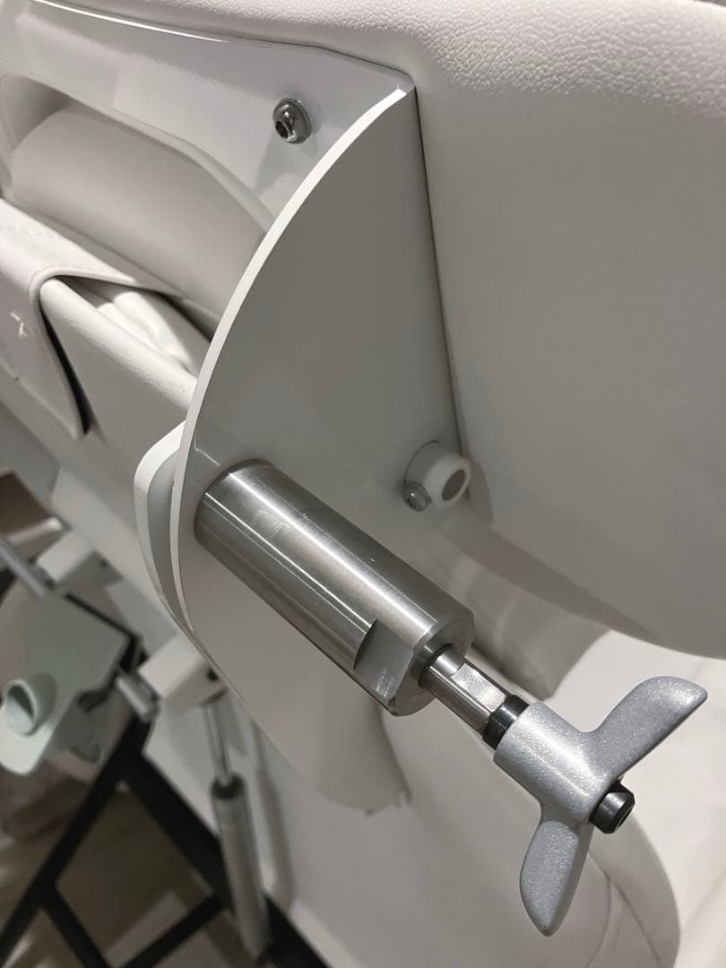 美品⭐️タカラベルモント製　アイラッシュリクライニングチェア　リーチェ　白