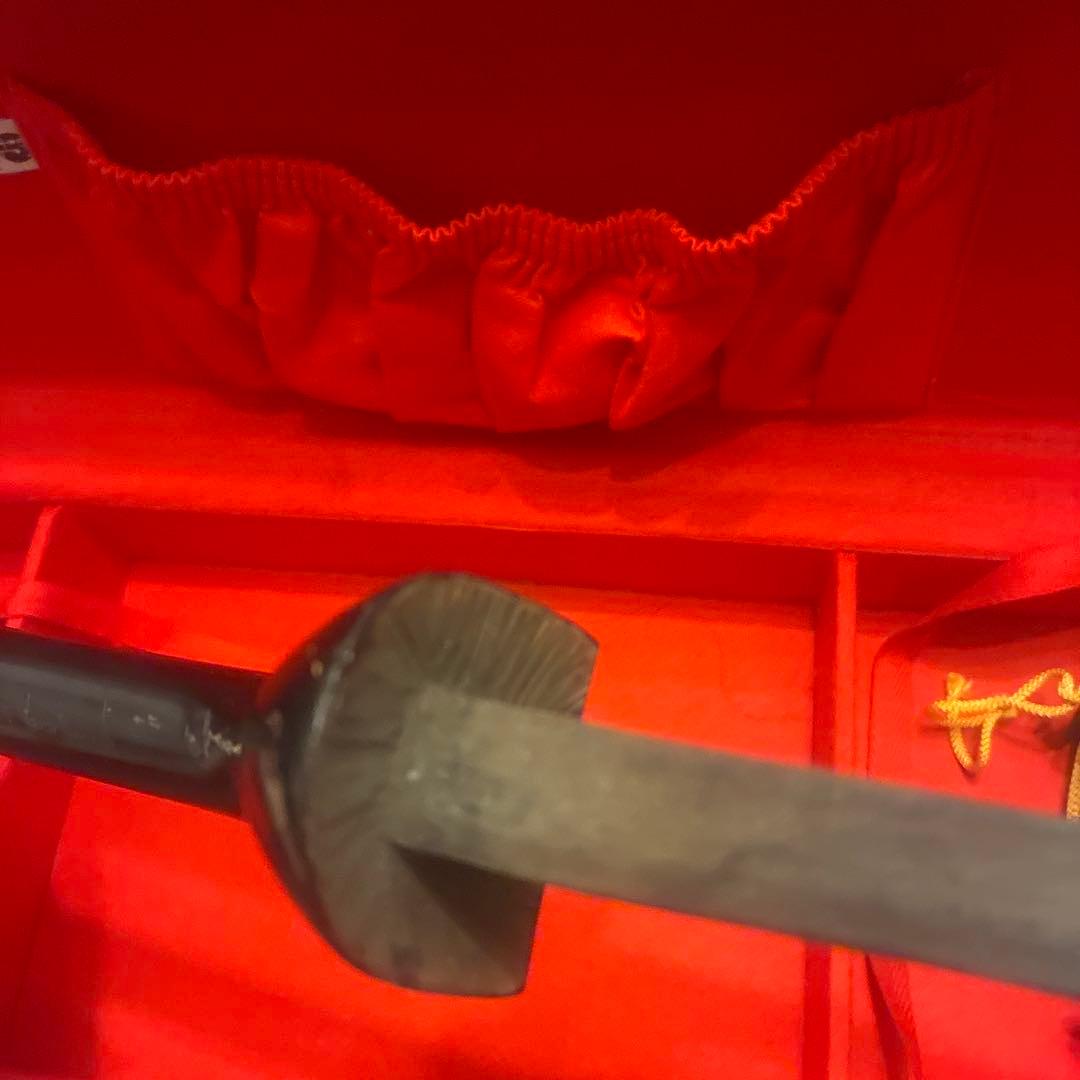 連休中に処分予定【紫檀？】三線