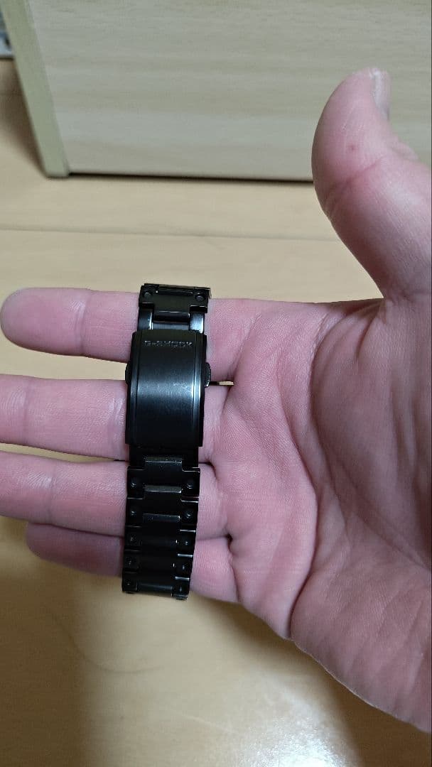 美品　GMW-B5000GD-1JF　ジーショック　G-SHOCK