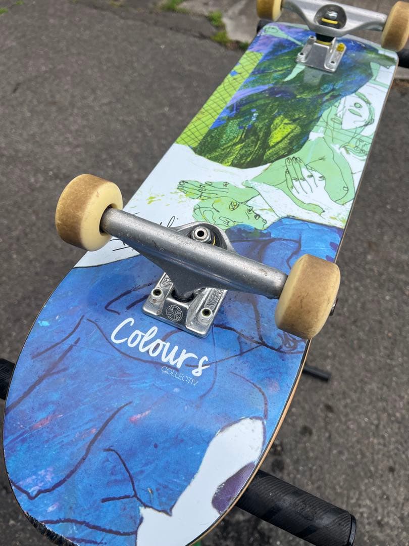 Colours Collective スケートボード