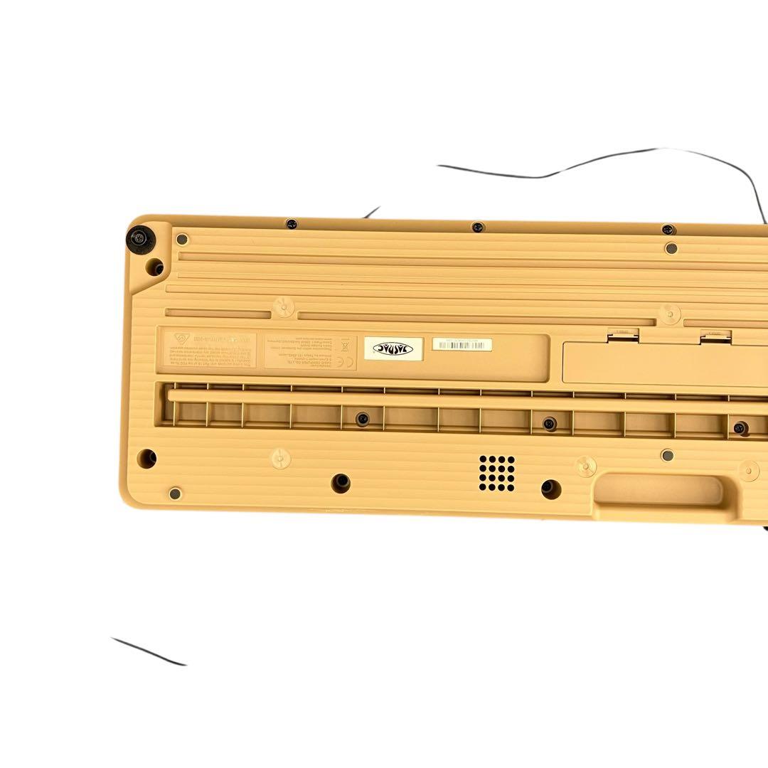 2022年製　CASIO 楽らくキーボード　光ナビゲーション　LK-526