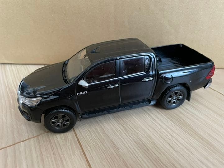 トヨタ ミニカー HILUX ②