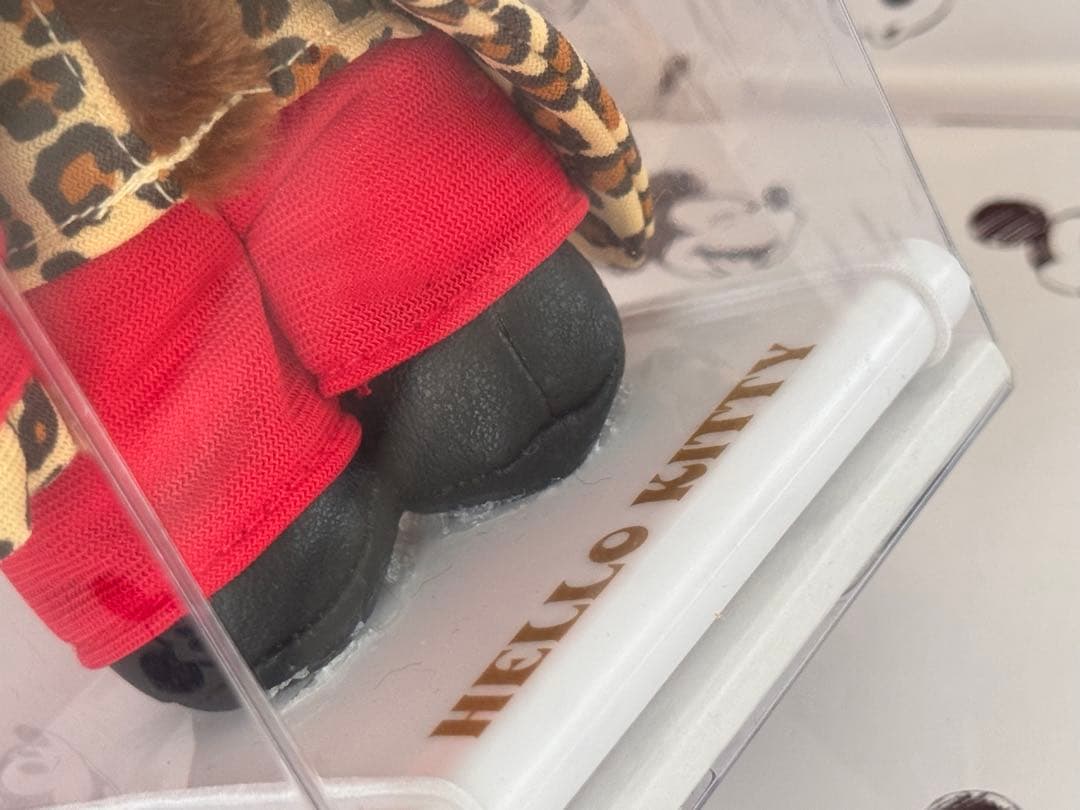 サンリオ　ハローキティ スノボー　スノーボード　ヒョウ柄　ポイントドール