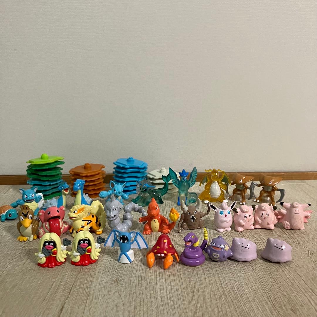 【大量】ポケモン　ガチャ　ミニフィギュア　フルカラースタジアムなど　当時物