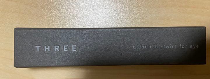 THREE メーキャップベース&ファンデーションケース&チークカラー