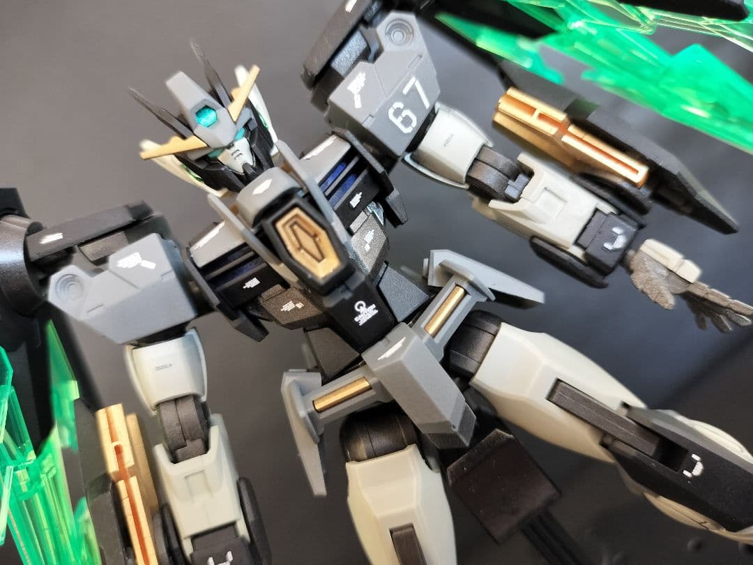 ガンダムダブルオーダイバーアーク　ガンダムブレイカー４塗装　GUNDAM 全塗装