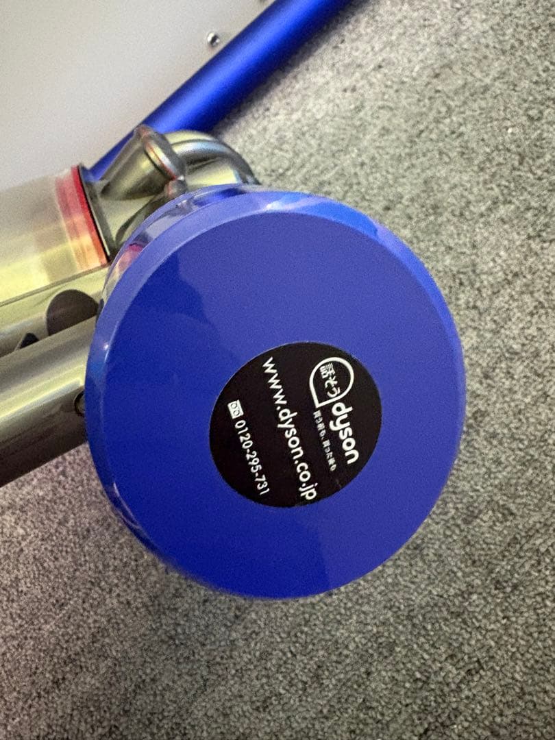 ダイソン 動作確認済Dyson V7 fluffy コードレス掃除機