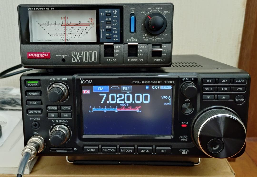 ★★★アイコムＩＣ－７３００Ｍ（５０Ｗ）ＤＣ-ＤＣコンバータ他付属品あり★★★