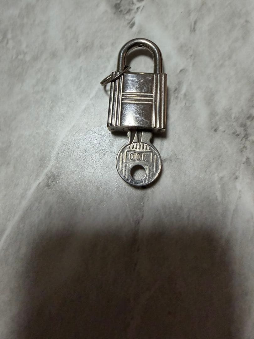 HERMES エルメス カデナ パドロック 南京錠 鍵 キー No100