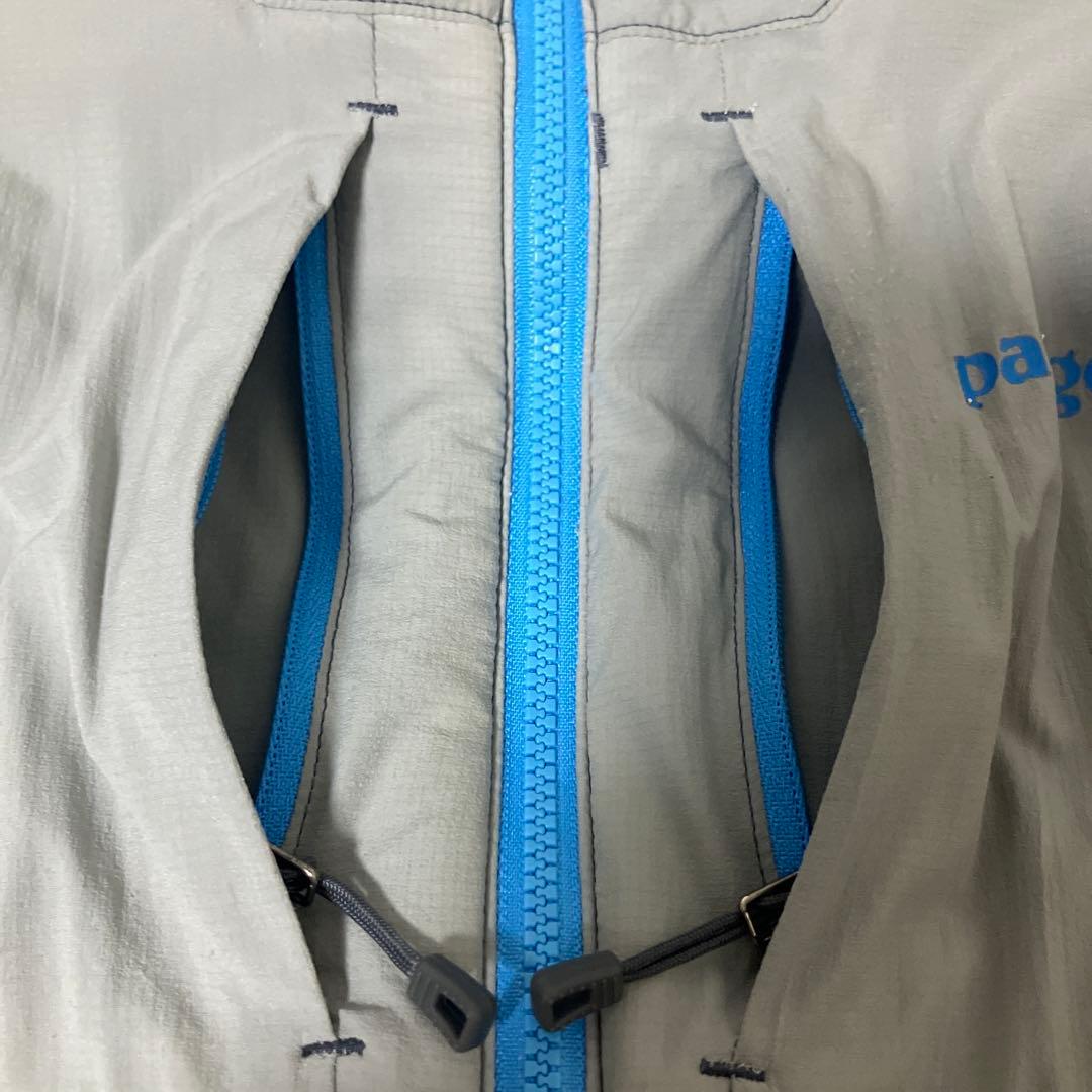 【人気】Patagonia ナノエアフーディ tech atom グレー