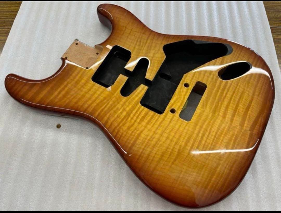 T's Guitars ティーズギターズ ストラトキャスター カスタムオーダー品