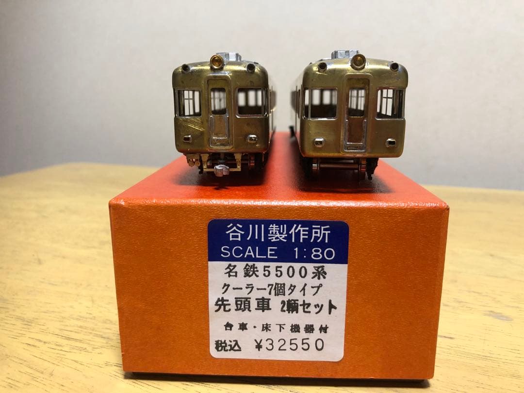 タニカワ名鉄5500系 先頭車2両、組立途中