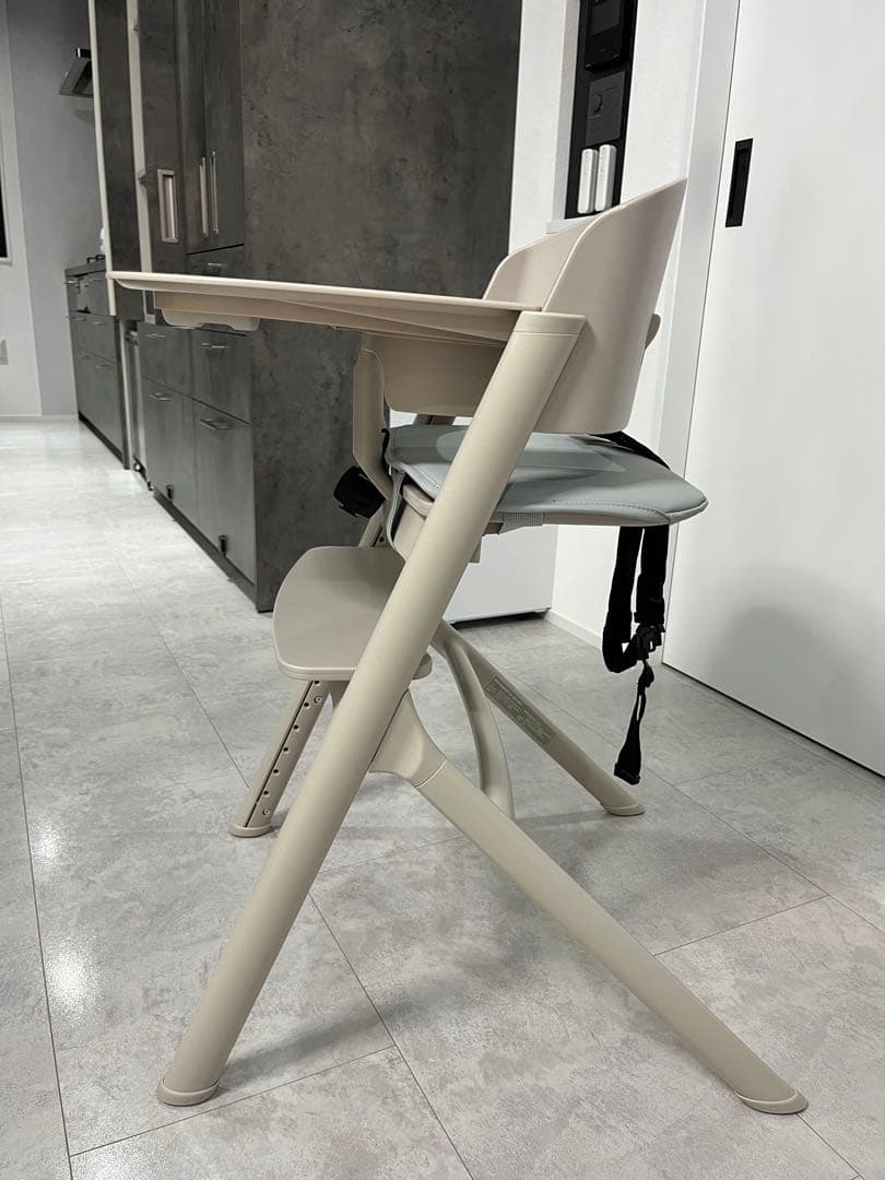 【シートクッション付き】NOVUS ノウス ベビーチェア グレージュ